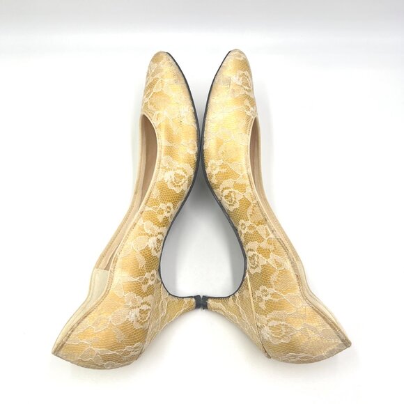 Vintage‎ Cream Lace Over Gold Cottagecore Kitten Heels Pumps Shoes - Picture 8 of 14